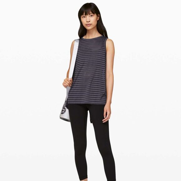 Lululemon Meet Halfway Tank Size 4 Moonwalk - Picture 1 of 10